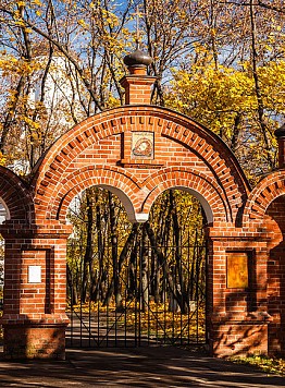 L'entrata sul vecchio cimitero - Guida a Mosca