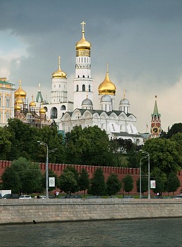 Il panorama del Cremlino dal lungofiume - Guida a Mosca