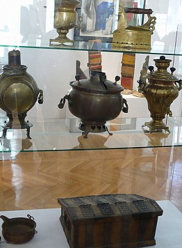 Diversi tipi dei samovar (il recipiente tipico russo) - Guida a Mosca